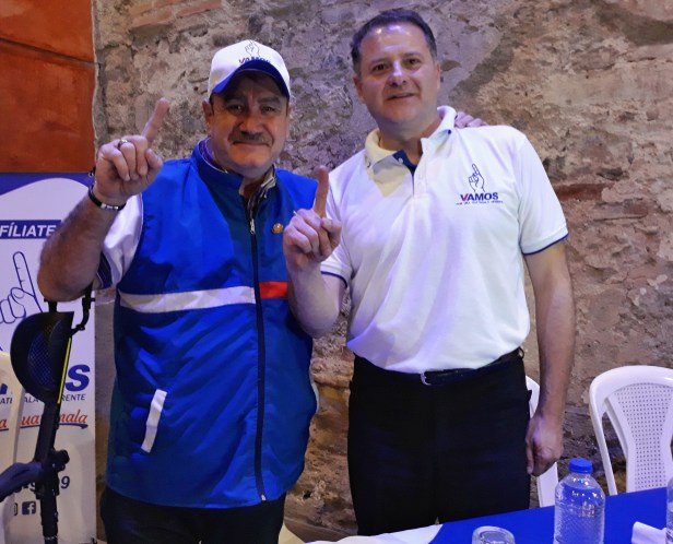 “vamos” proclama a juan carlos luna aguilera como candidato a alcalde de antigua guatemala