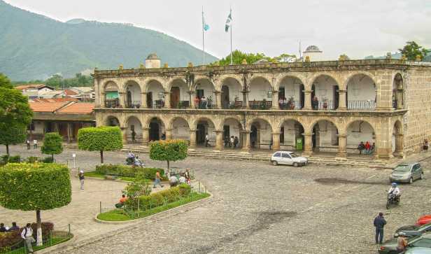 Estos-son-los-candidatos-a-la-alcaldía-de-La-Antigua-Guatemala.-Foto-Luis-Toribio