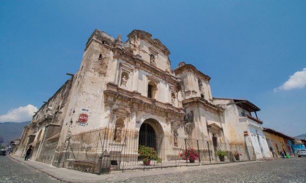 Iglesia-y-Convento-de-San-Agustín-Antigua-Guatemala.-Foto-Luis-Toribio