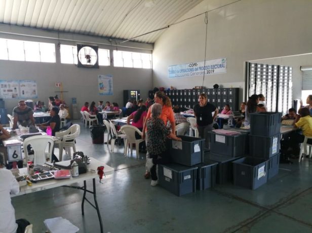 Elecciones Generales en Guatemala. En el Parque de la Industria se embalan las papeletas y material electoral previo a enviar a los 340 municipios del país