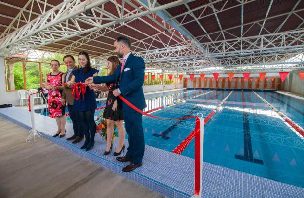 Inauguran piscina semiolímpica en Finca Colombia