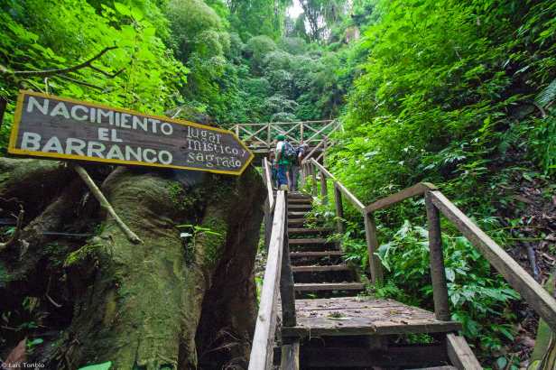 Nacimiento de agua El Barranco en San Cristóbal El Alto Antigua Guatemala.